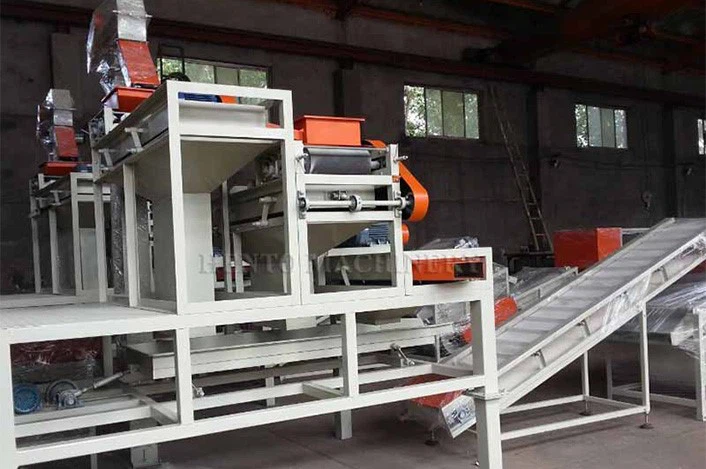 Almond kernel breaking machine Almond kernel breaking machine